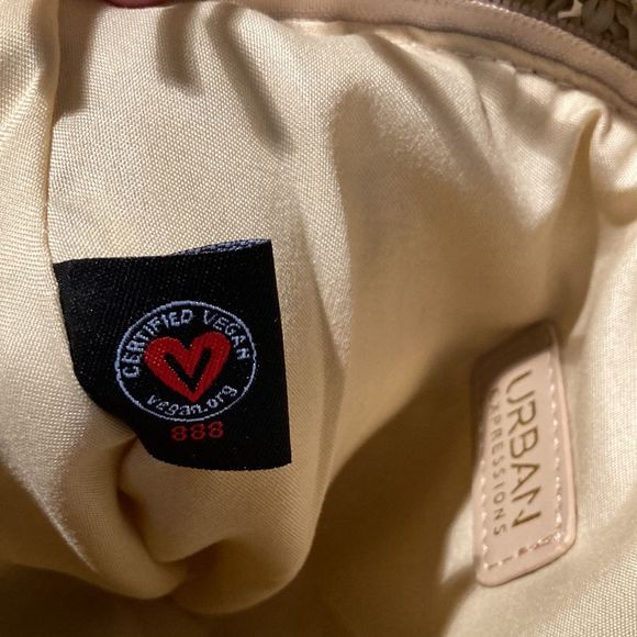 Crossbody Crocheted Straw Bag by Urban Expressions VEGAN 10.5 x 7 x 0.5 inches - Picture 13 of 15